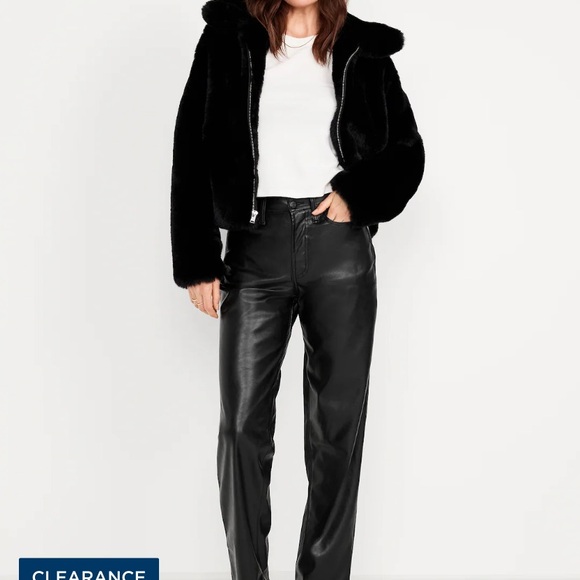 Chic Black Leather Pants - Picture 1 of 4